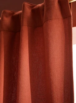 Basket weave curtain