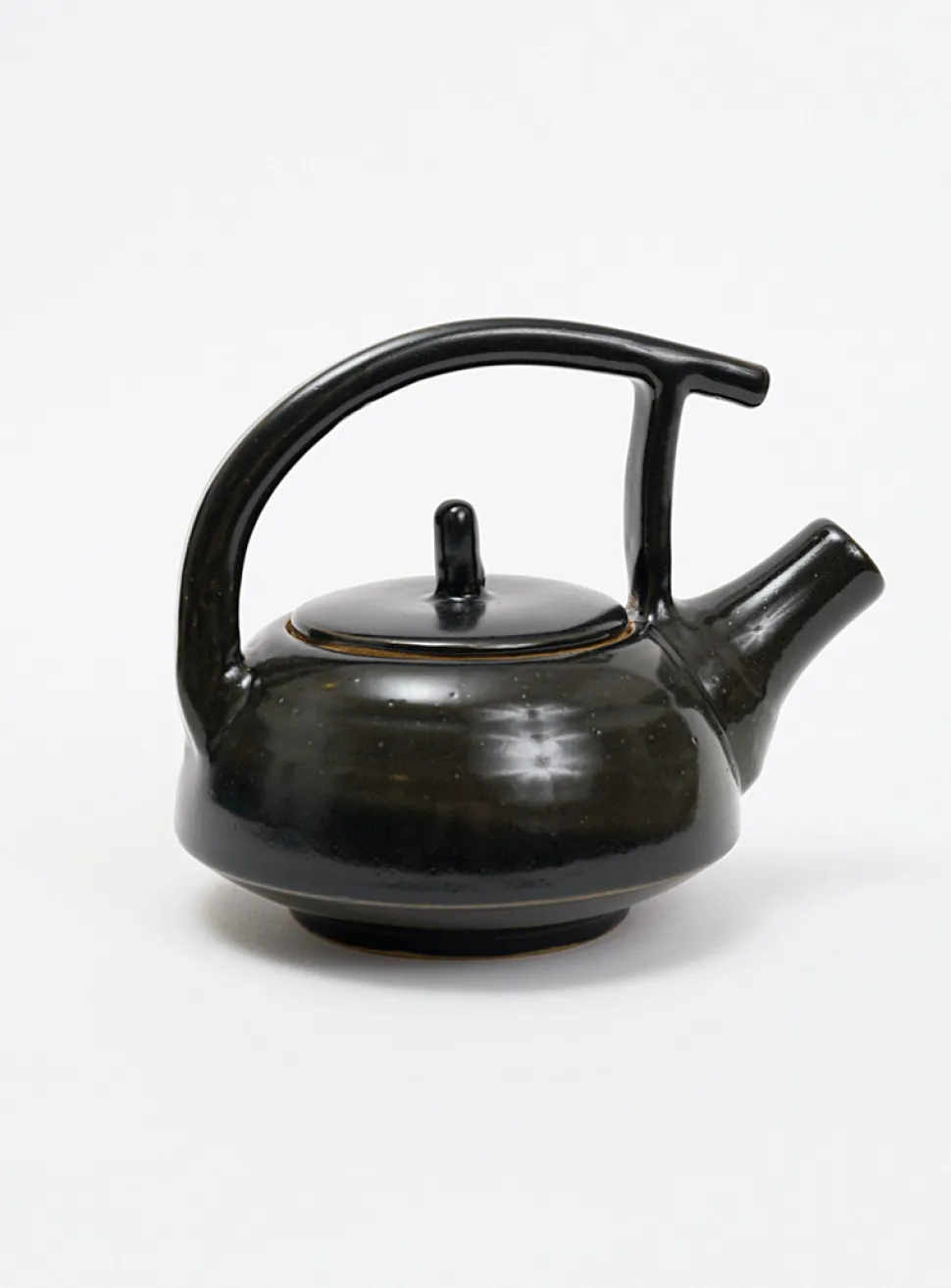 Bauhaus teapot