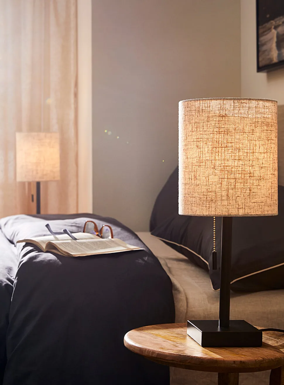Black base minimalist table lamps