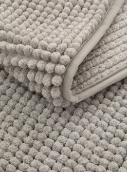 Bleached chenille bath mat