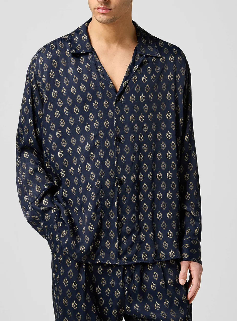 Blurry eyes satiny cabana shirt