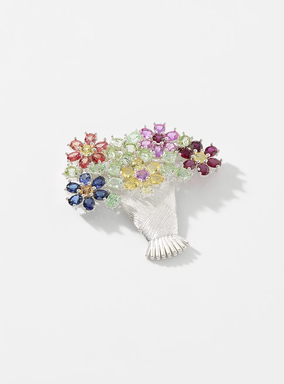 Bouquet brooch