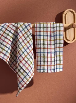 Checkered dishcloths