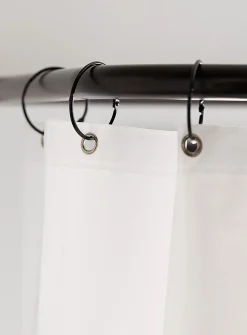 Circular shower hooks