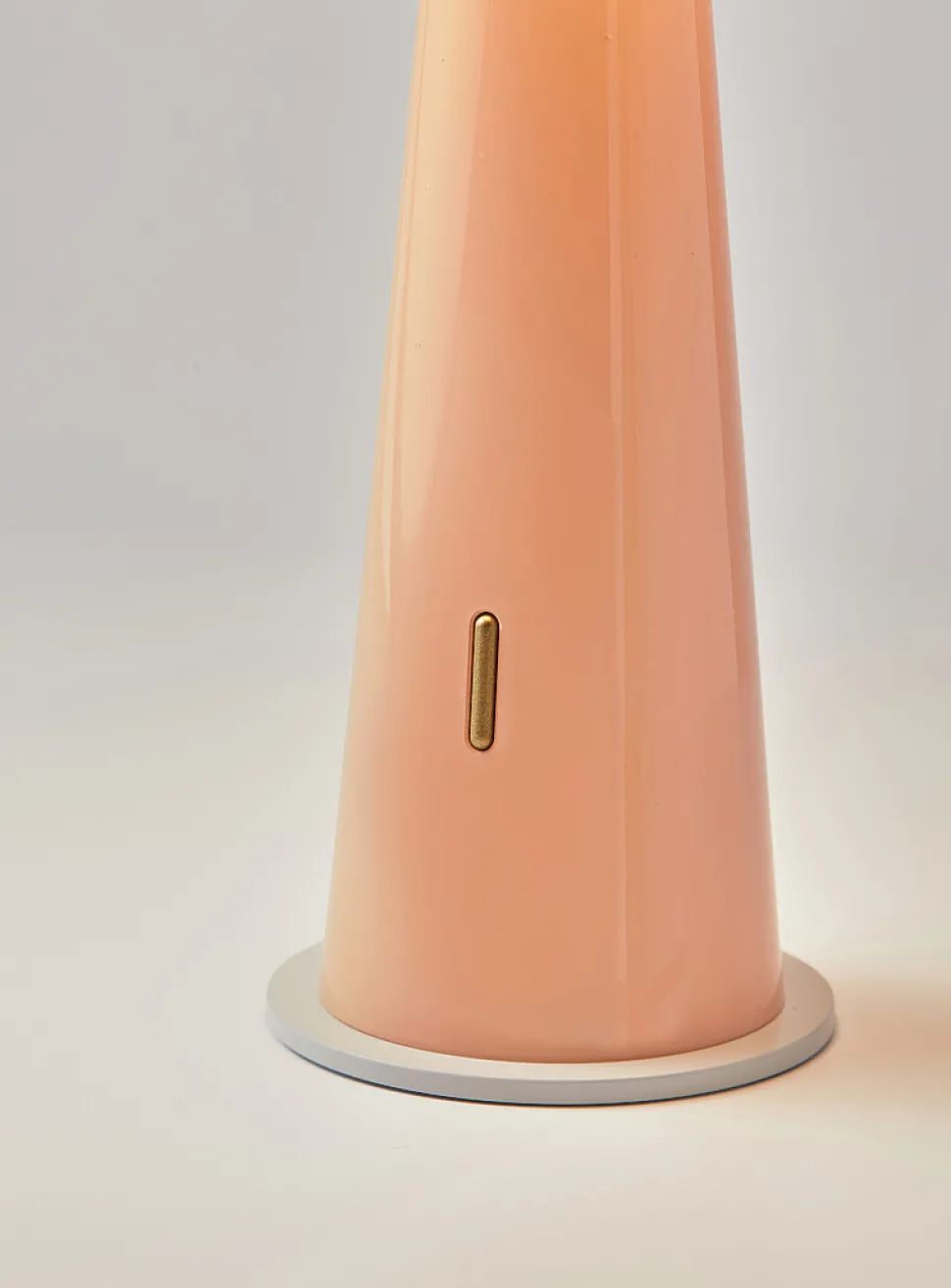 Colourful portable LED lamp