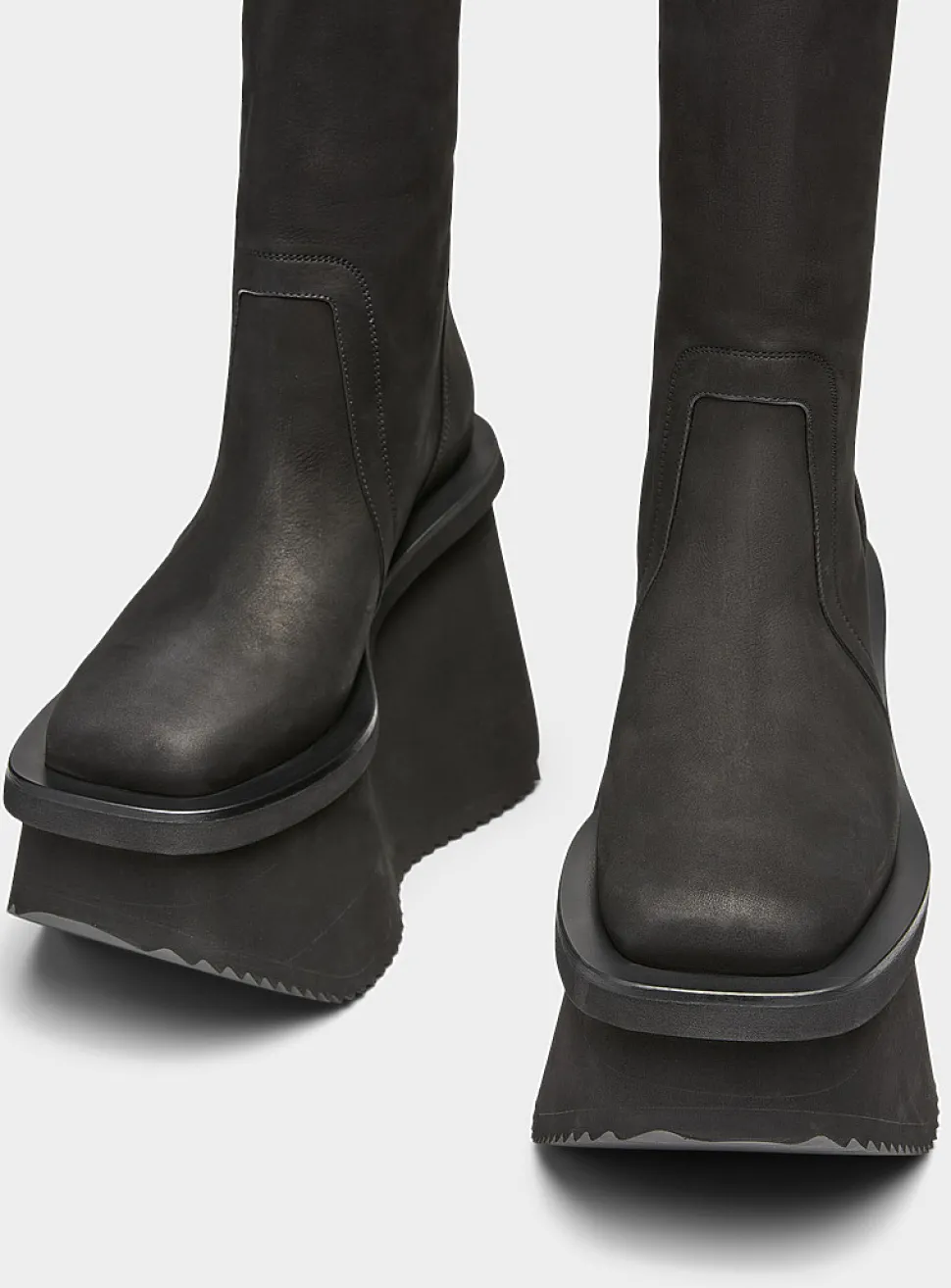 Concordians platform boots