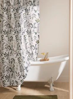 Contrasting foliage shower curtain