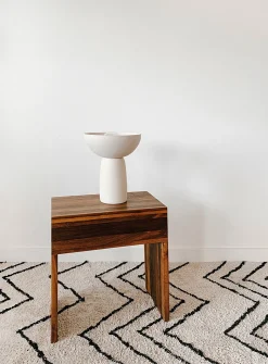 Crescent table lamp