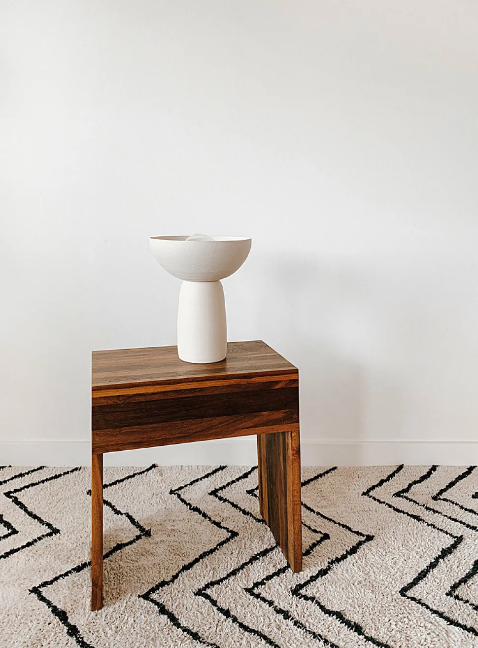 Crescent table lamp
