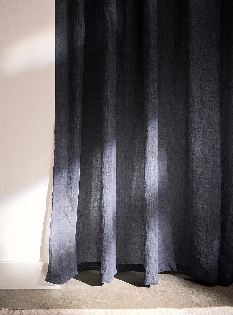 Crinkled texture sheer curtain
