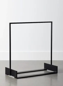 Cube log stand