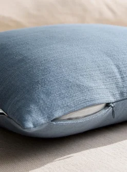 Delicately textured removable cover cushion