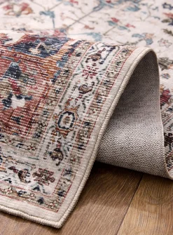 Floral medallion Persian-style hallway rug
