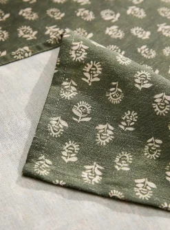 Floral tapestry touch of linen tablecloth