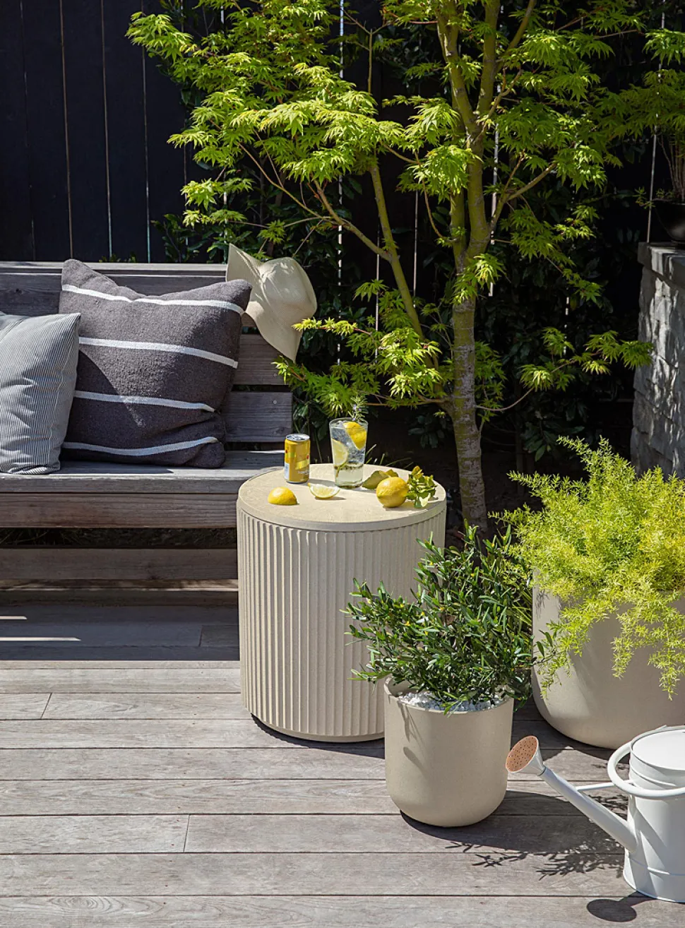 Grooved side table cooler