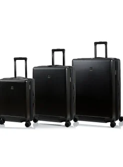 Hardside luggage set