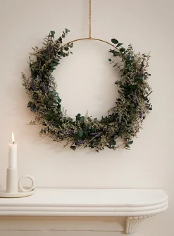 Kelly dried plant wreath