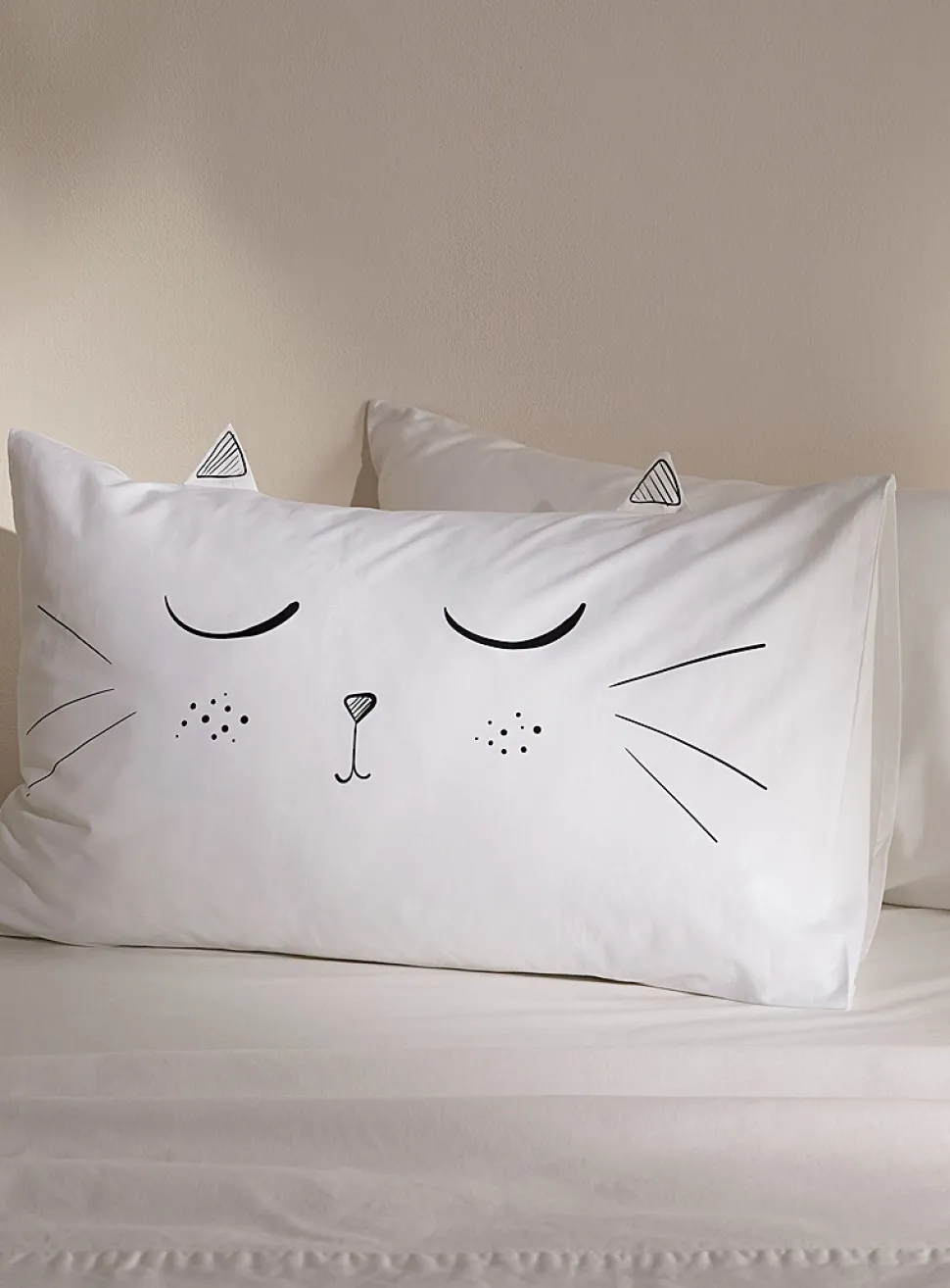 Kitty cat pillowcase