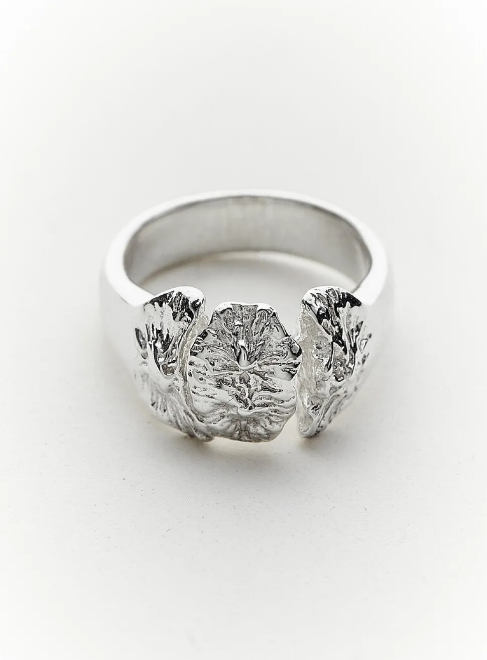 Laconia sterling silver ring