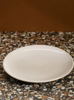 Large minimalist plate