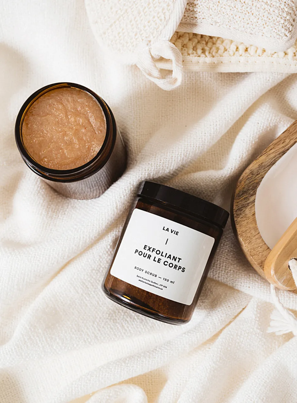 LA VIE body scrub