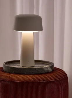 Lenny cordless LED table lamp