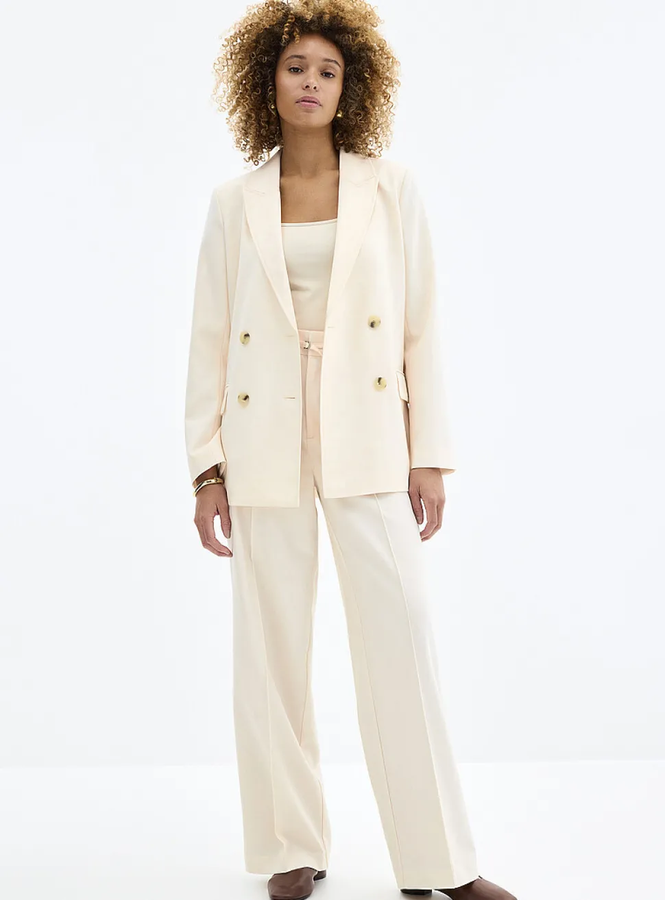 Long double-breasted blazer
