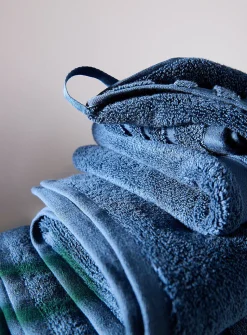 Luxurious organic cotton towels