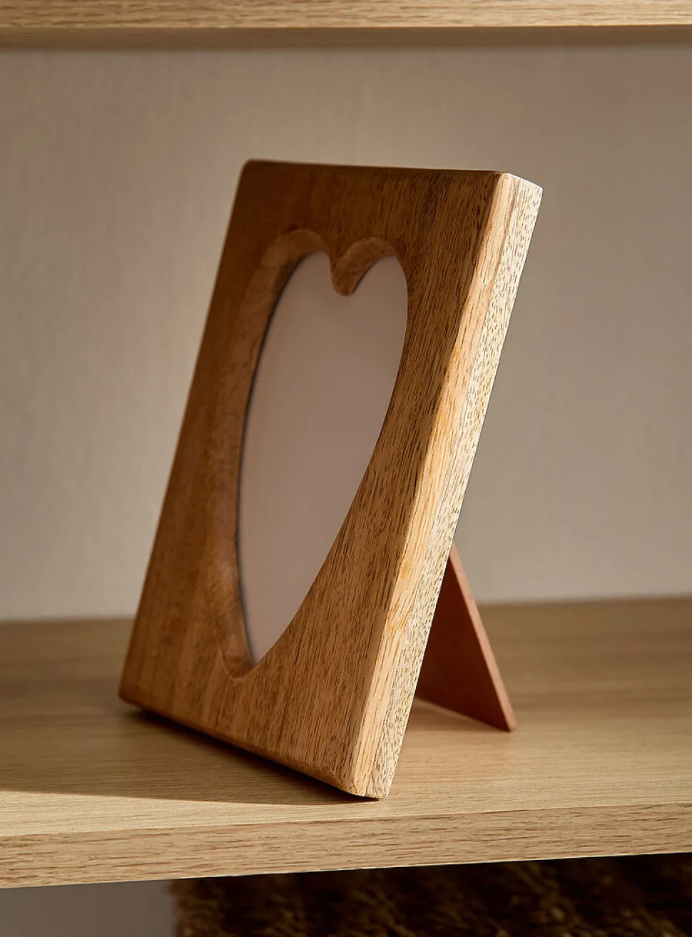 Mango wood heart frame