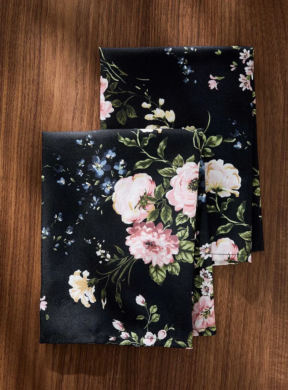 Midnight blooms napkins