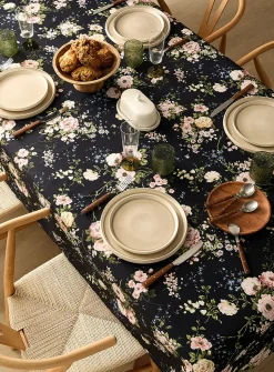 Midnight blooms tablecloth
