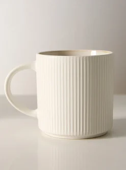 Modern grooved mug