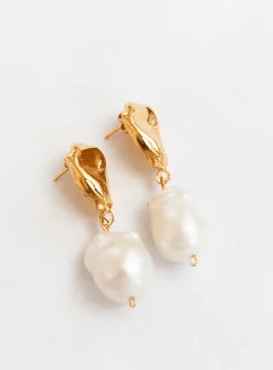 Mountain Pearl earrings