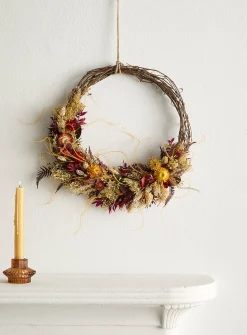 Nicholas dried-flower wreath