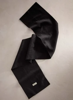 Plain pure merino wool scarf