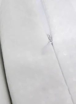 Polka dot bath cushion