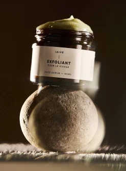 Precious oil-based face scrub