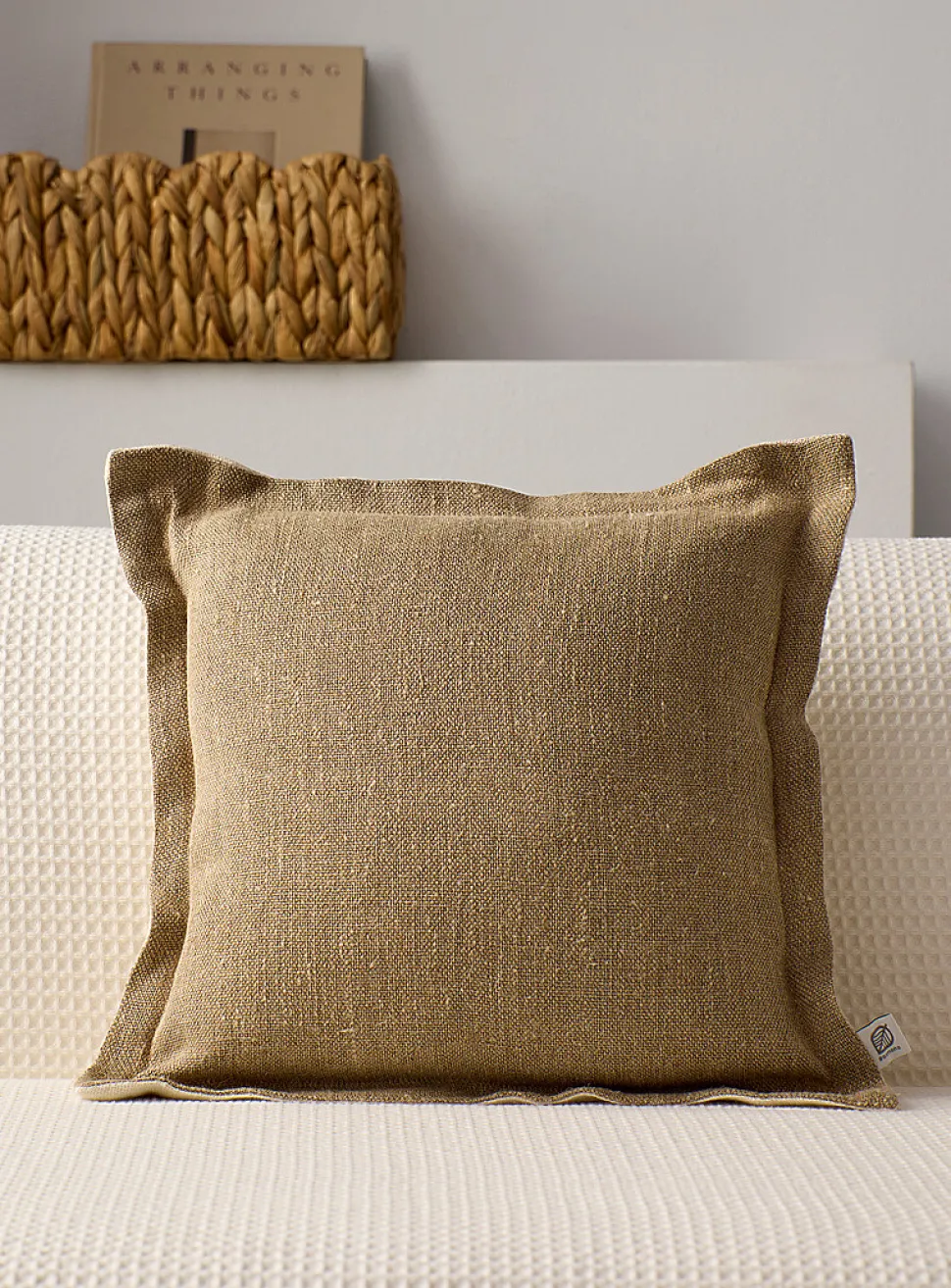 Pure linen ruffled removable-cover cushion