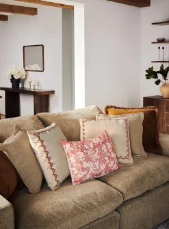 Pure linen ruffled removable-cover cushion