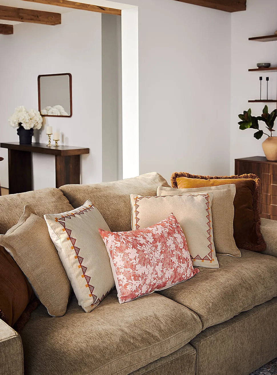 Pure linen ruffled removable-cover cushion