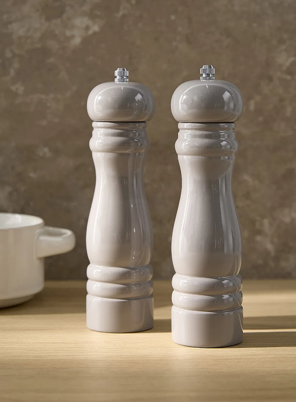Rubber wood salt and pepper mills