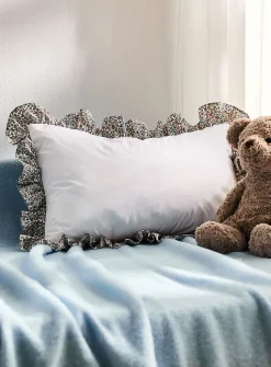 Ruffled border children's pillowcase
