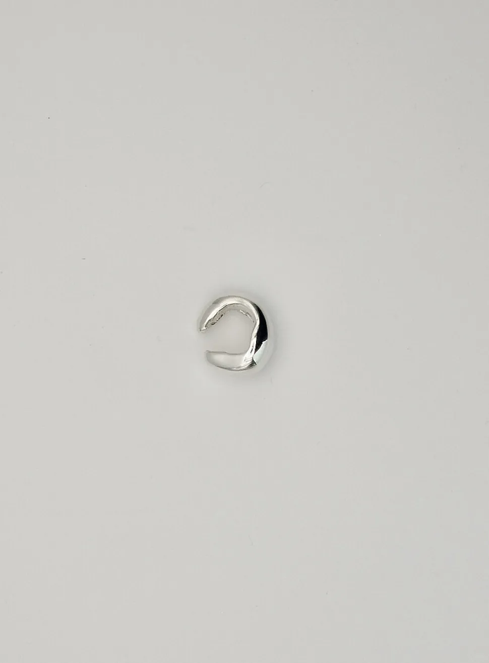 Saga wide ear cuff