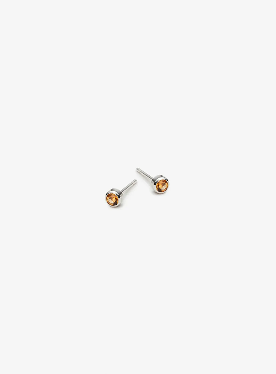 Sahara studs