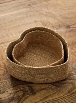 Seagrass heart basket