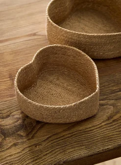 Seagrass heart small basket