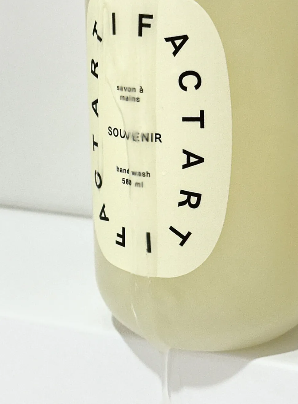 Sea kelp and green tea extracts hand soap