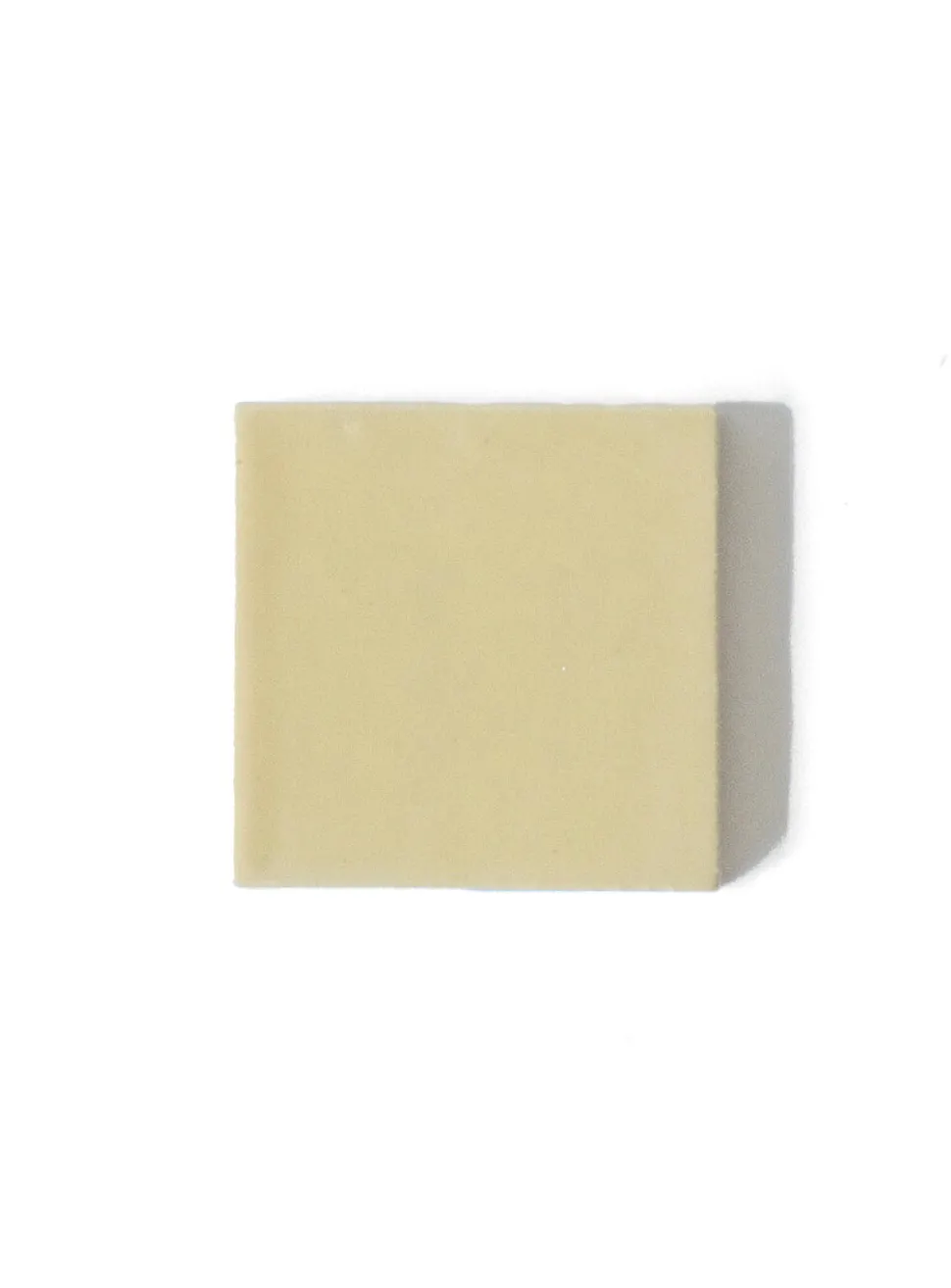 Semiporcelain letter P wall ornament