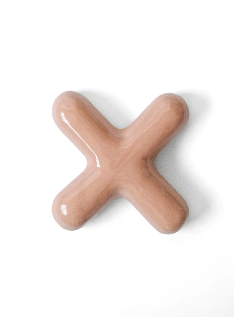Semiporcelain letter X wall ornament