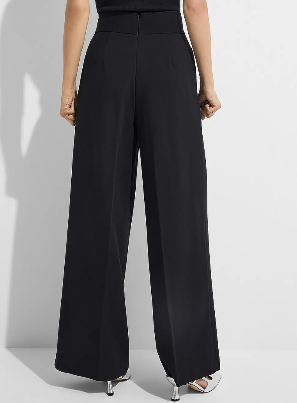Sewn-pleat waist ultra-wide pant